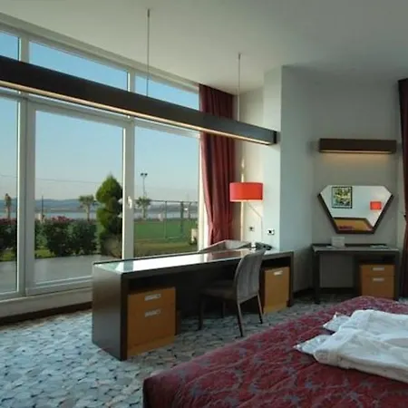 Hegsagone Marine 4* Gebze