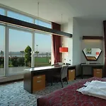 Hegsagone Marine 4* Gebze