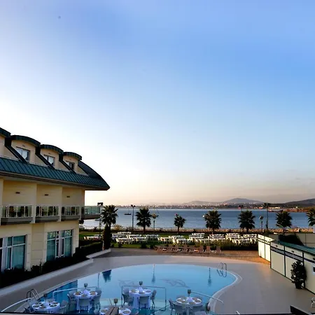 Hegsagone Marine Hotel 4*