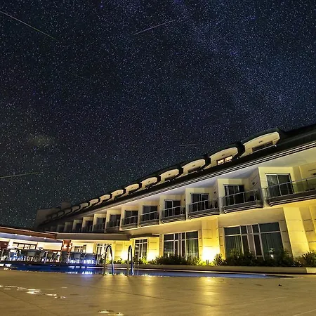 Hegsagone Marine Hotel 4*